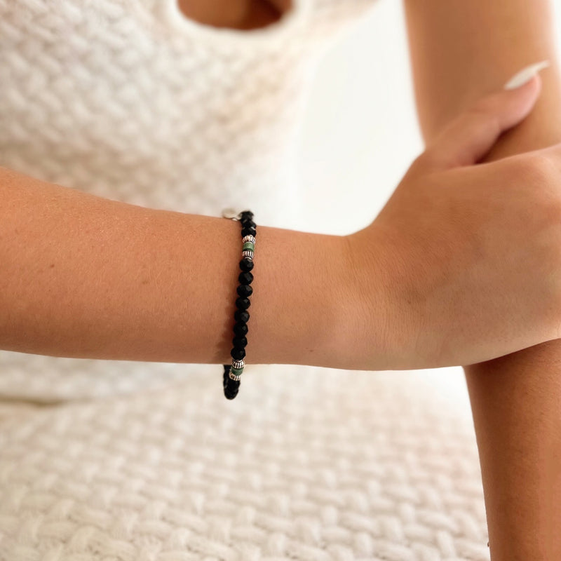 May Beaded Birthstone Bracelet - CVLCHA