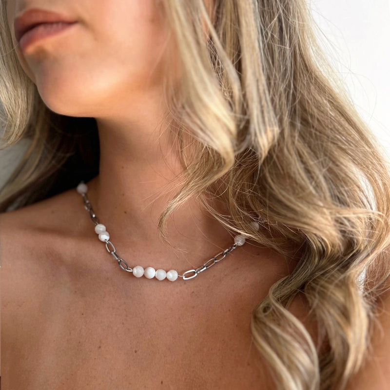 Valentina Moonstone Silver Necklace - CVLCHA
