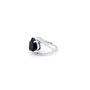 LYNDA Black Trillion Cut Statement Ring – Silver - CVLCHA