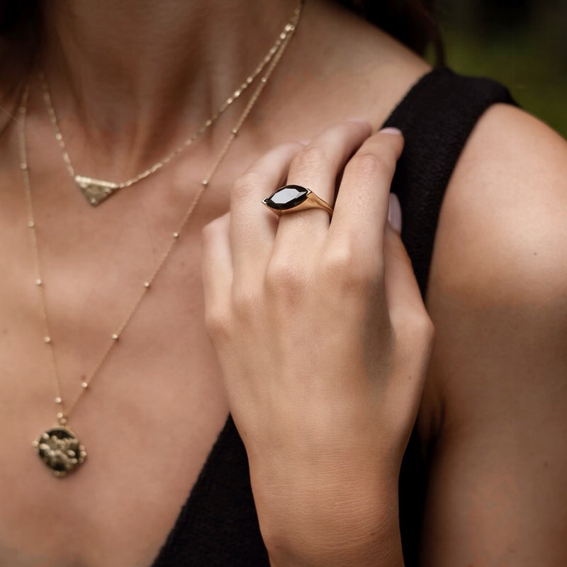SELENE Black Crystal Marquise Ring - CVLCHA